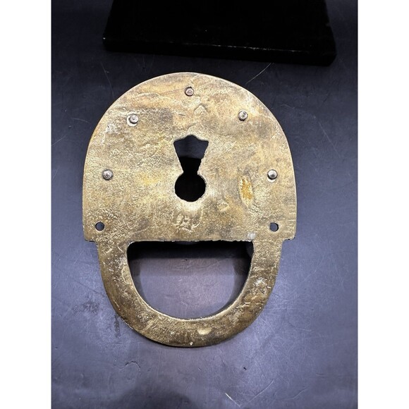 Vintage Rustic Lock Brass Key Holder Wall Mount Padlock Design 5 hooks - Picture 6 of 7